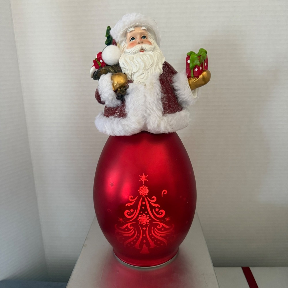 KRINGLE EXPRESS LIGHTED SANTA FIGURE IN PRESENTATION BOX 10" TALL IN BOX